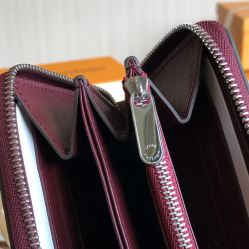 l0*is-V*t0n-wallet-40