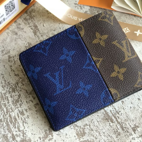 l0*is-V*t0n-wallet-52