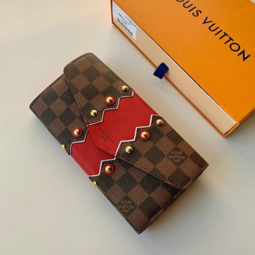 l0*is-V*t0n-wallet-65