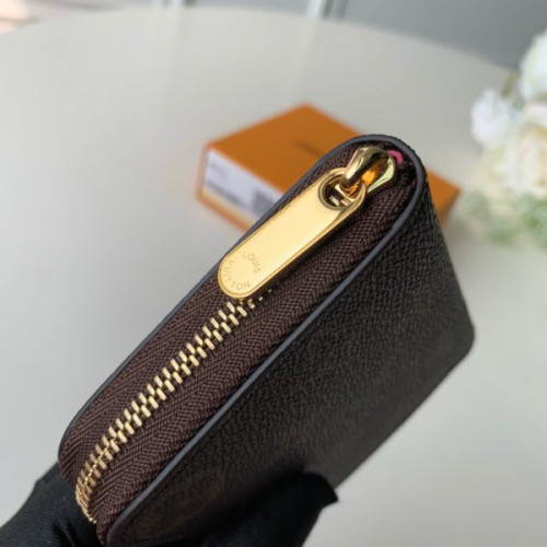 l0*is-V*t0n-wallet-77