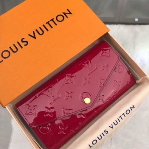 l0*is-V*t0n-wallet-84