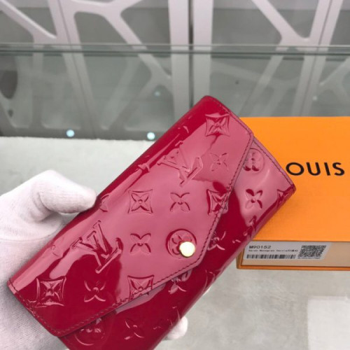 l0*is-V*t0n-wallet-84