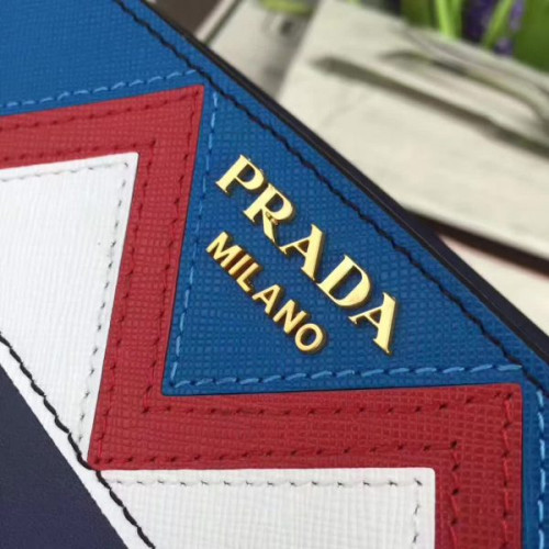 Pra*a-bag-103
