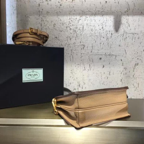 Pra*a-bag-108