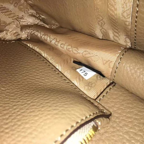 Pra*a-bag-108