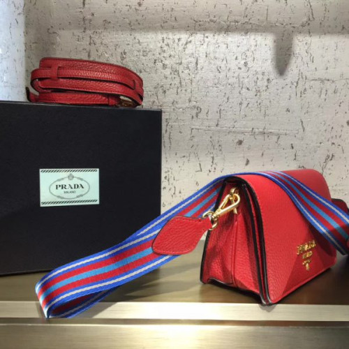Pra*a-bag-109