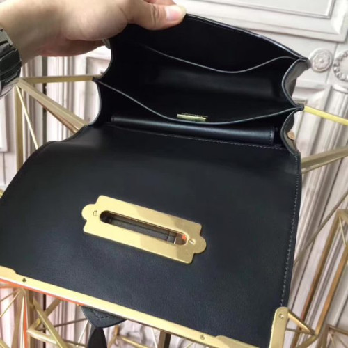 Pra*a-bag-111