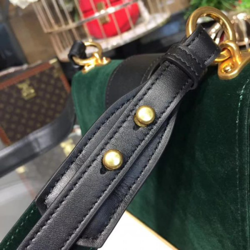 Pra*a-bag-115