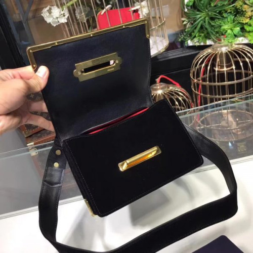 Pra*a-bag-117