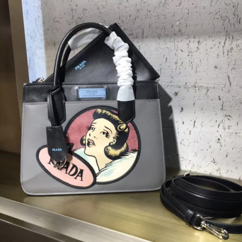 Pra*a-bag-119