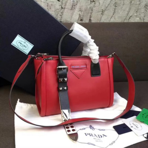Pra*a-bag-121