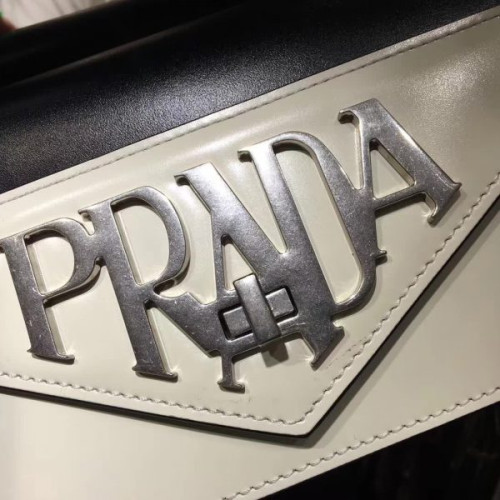 Pra*a-bag-139