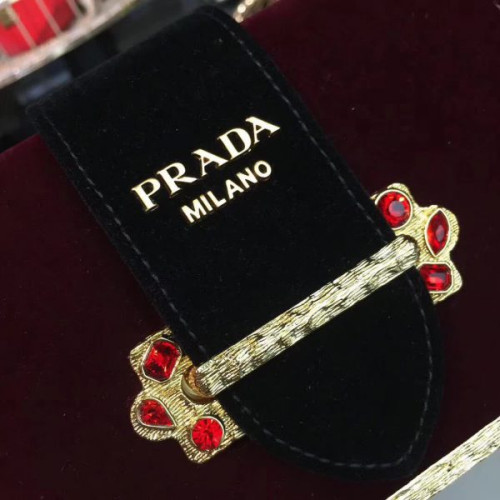 Pra*a-bag-147