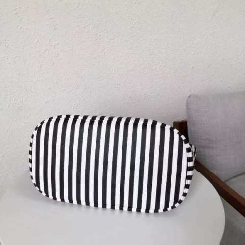 Pra*a-bag-182