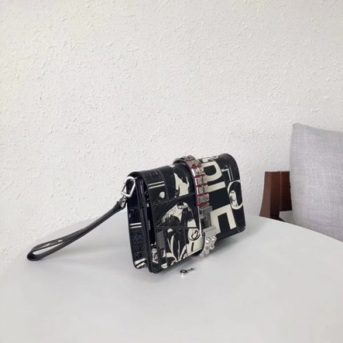 Pra*a-bag-194
