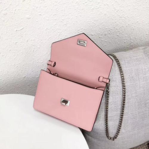 Pra*a-bag-211