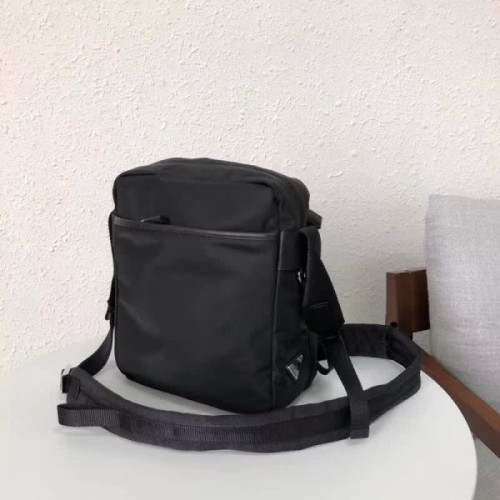 Pra*a-bag-229
