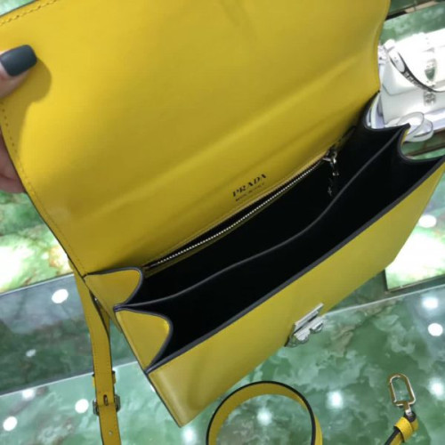 Pra*a-bag-26