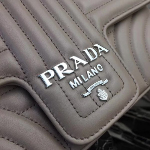 Pra*a-bag-7