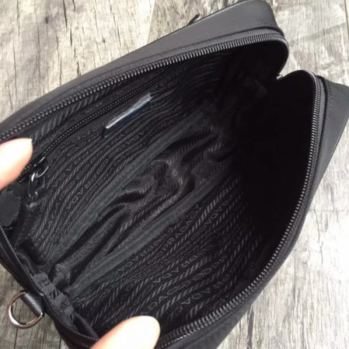 Pra*a-bag-83