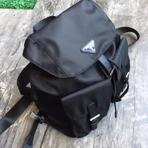 Pra*a-bag-85