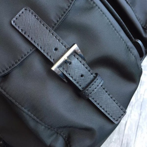 Pra*a-bag-85