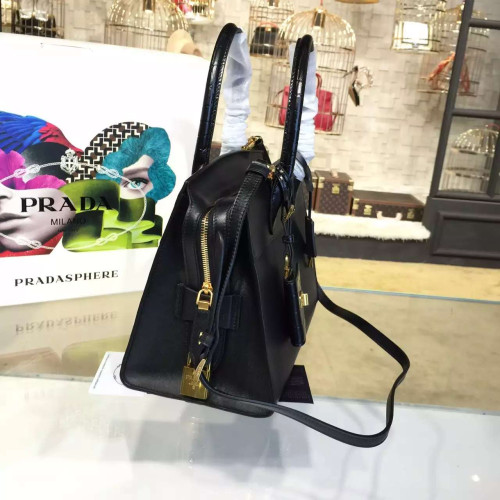 Pra*a-esplanade-replica-bag-black-4