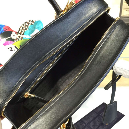 Pra*a-esplanade-replica-bag-black-4
