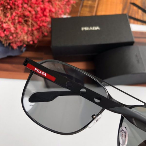 Pra*a-glasses-2