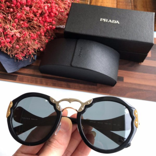 Pra*a-glasses-4