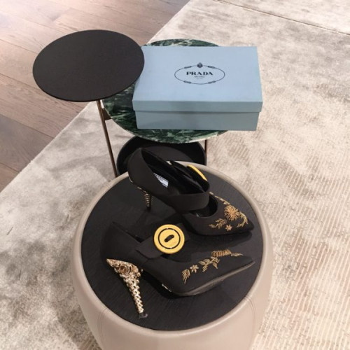 Pra*a-shoes-12