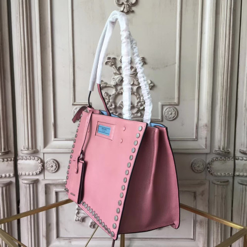 Pra*a-shoulder-bag-9