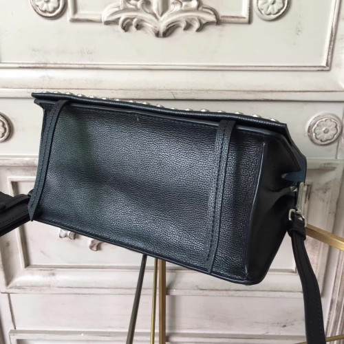 Pra*a-shoulder-bag