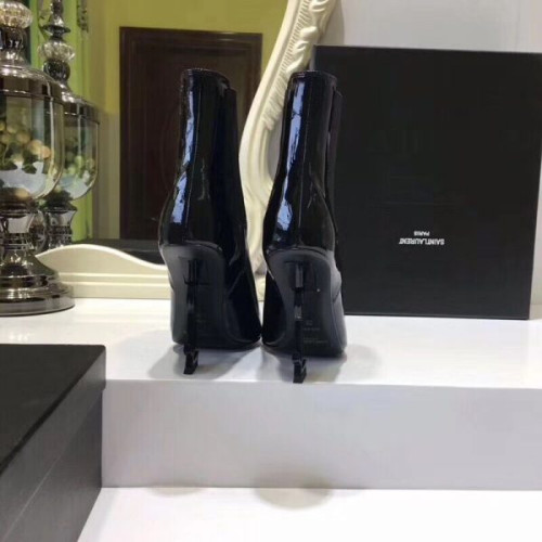 Y*L-high-heel